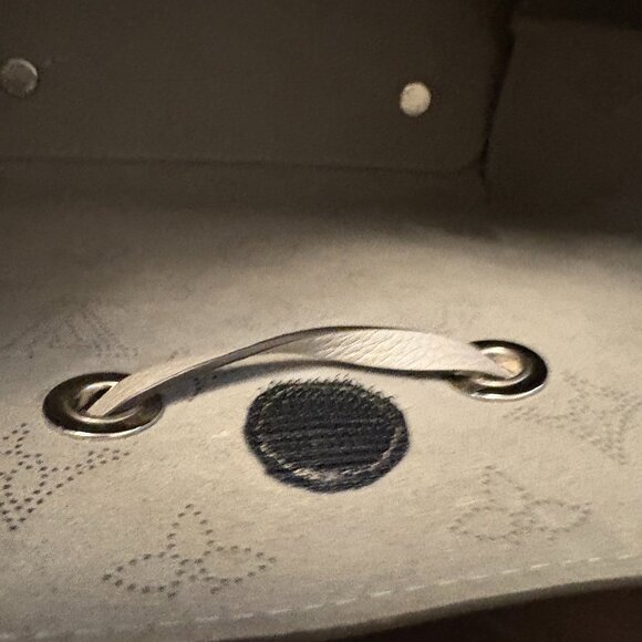 Authentic Louis Vuitton Bella - Galet - Picture 6 of 8